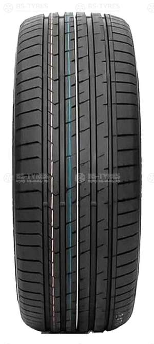 Royal Black Explorer II 235/55 R17 103W